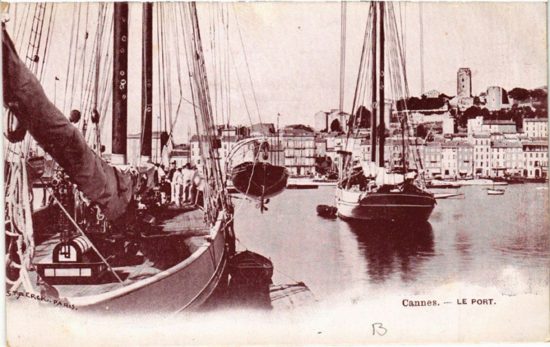 Carte postale ancienne Cannes - Le Port à Cannes