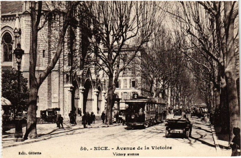 Carte postale ancienne Nice - Avenue de la Victoire - Victory avenue à Nice