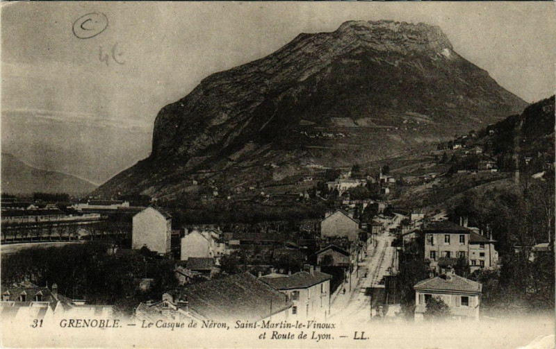 Carte postale ancienne Grenoble - Le Casque de Neron - St-Martin-le-Vinoux à Grenoble
