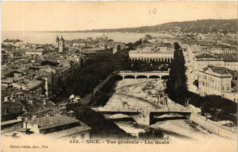 Carte postale ancienne Nice - Vue générale - Les Quais à Nice