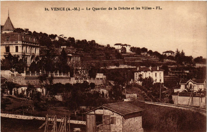 Carte postale ancienne Vence - Le Quartier de la Dréche et les Villas à Vence