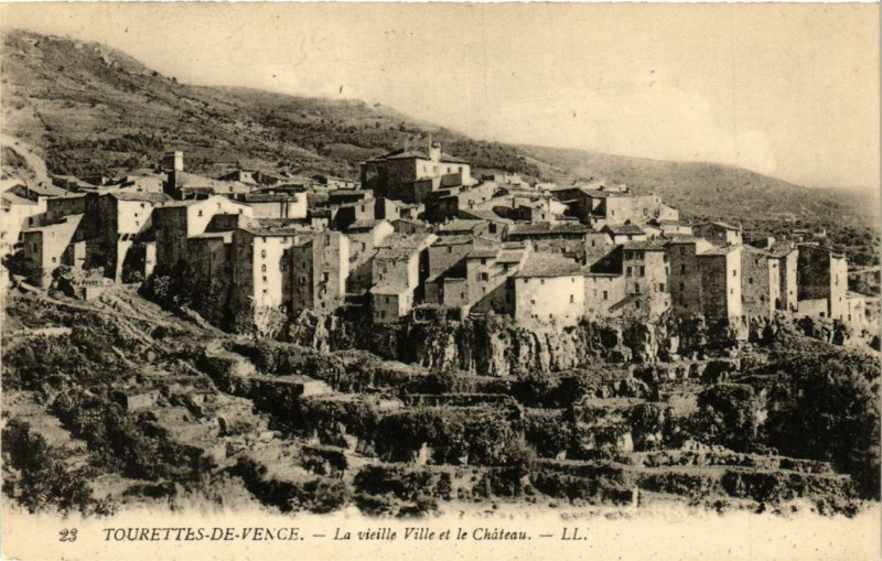 Carte postale ancienne Tourettes-de-Vence La vieille Ville et le chateau à Vence