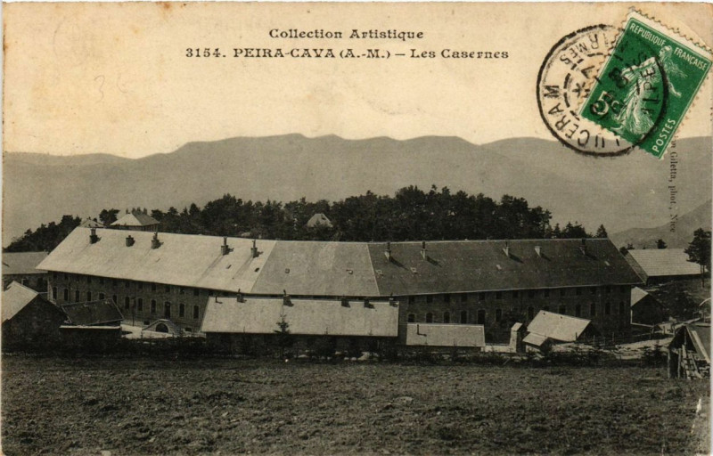 Carte postale ancienne Peira-Cava Les Casernes
