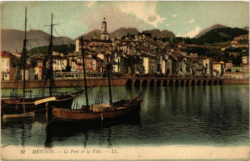 Carte postale ancienne Menton Le Port et la Ville à Menton