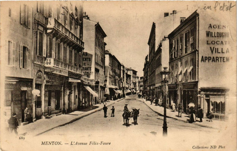 Carte postale ancienne Menton L'Avenue Felix-Faure à Menton