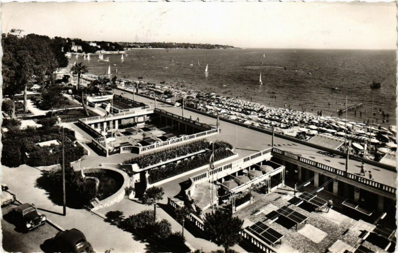Carte postale ancienne Juan-les-Pins La Plage