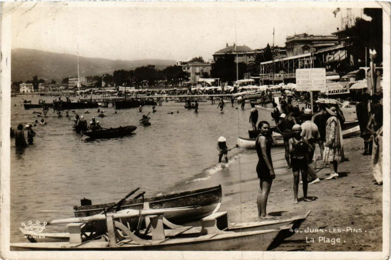 Carte postale ancienne Juan-les-Pins La Plage