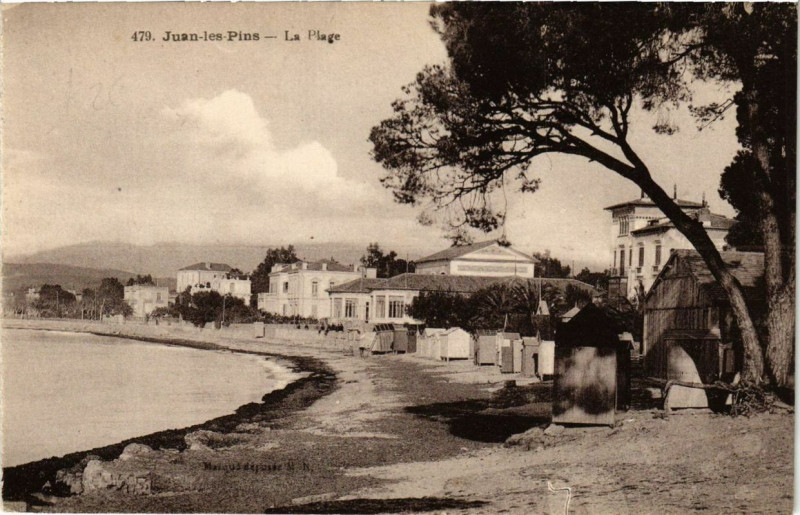 Carte postale ancienne Juan-les-Pins La Plage