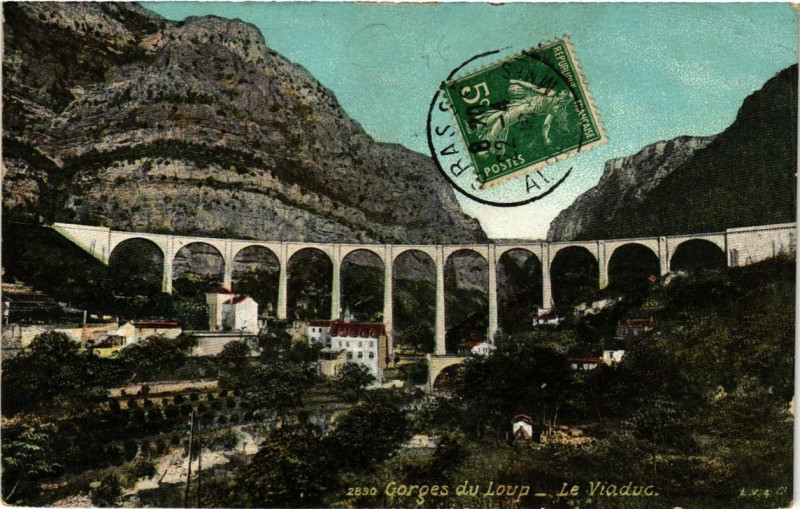 Carte postale ancienne Gorges du Loup Le Viaduc