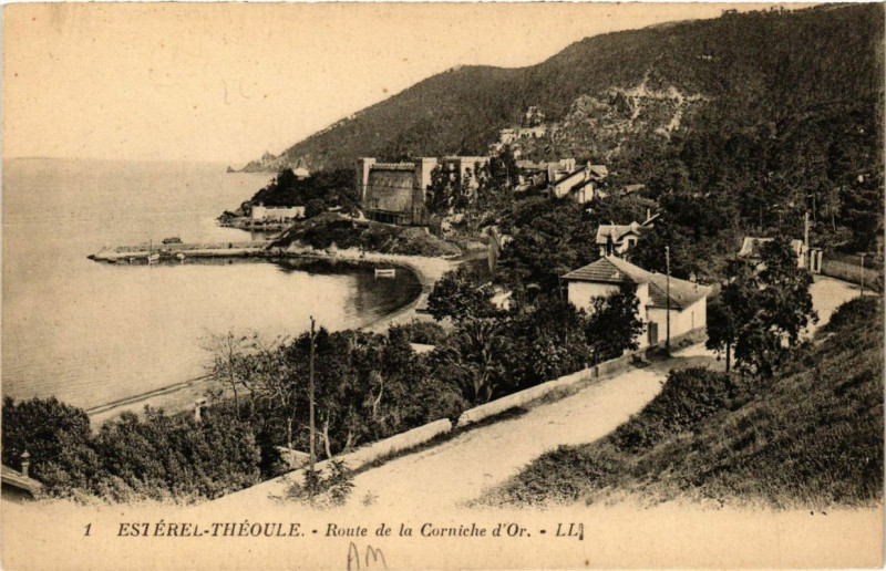 Carte postale ancienne Esterel-Theoule Route de la Corniche d'Or