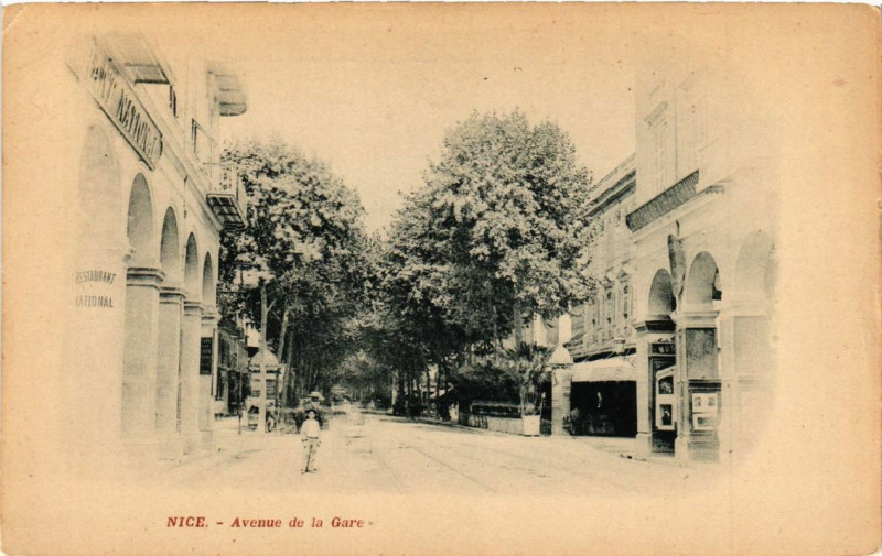 Carte postale ancienne Nice Avenue de la Gare à Nice