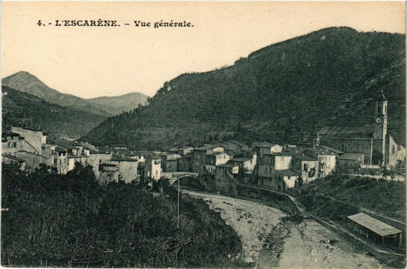 Carte postale ancienne L'Escarene Vue générale à L'Escarène