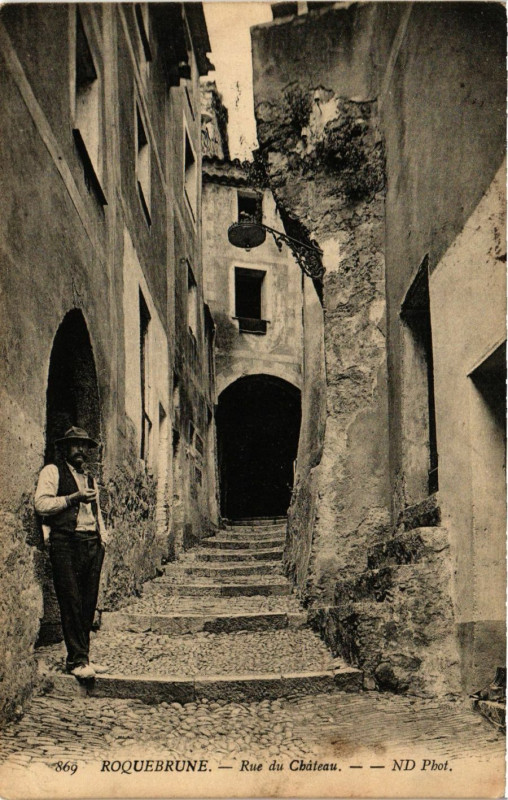 Carte postale ancienne Roquebrun Rue du Chateau