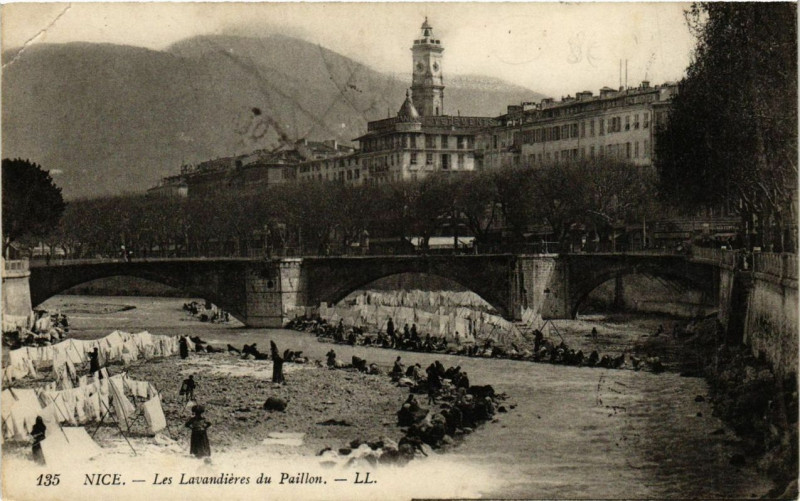 Carte postale ancienne Nice Les Lavandieres du Paillon à Nice
