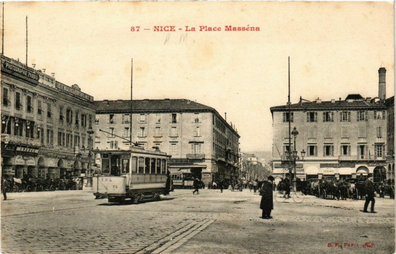 Carte postale ancienne Nice La Place Massena à Nice