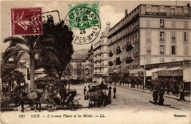 Carte postale ancienne Nice L'Avenue Thiers et les Hotels à Nice
