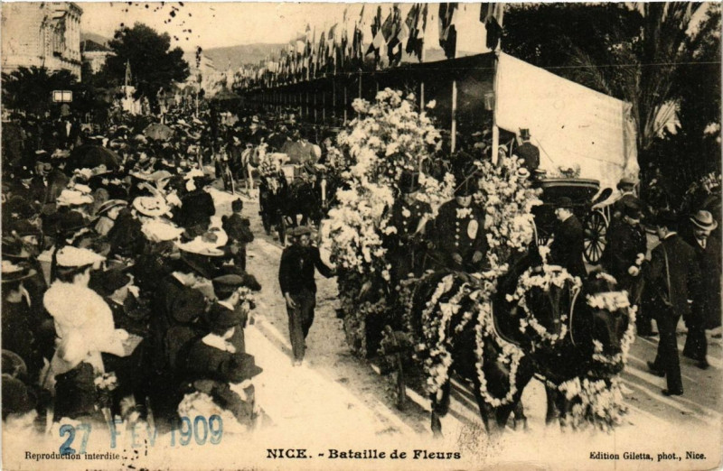 Carte postale ancienne Nice Bataille de fleurs à Nice
