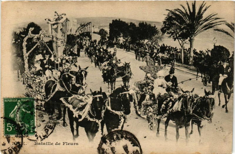 Carte postale ancienne Nice Bataille de fleurs à Nice