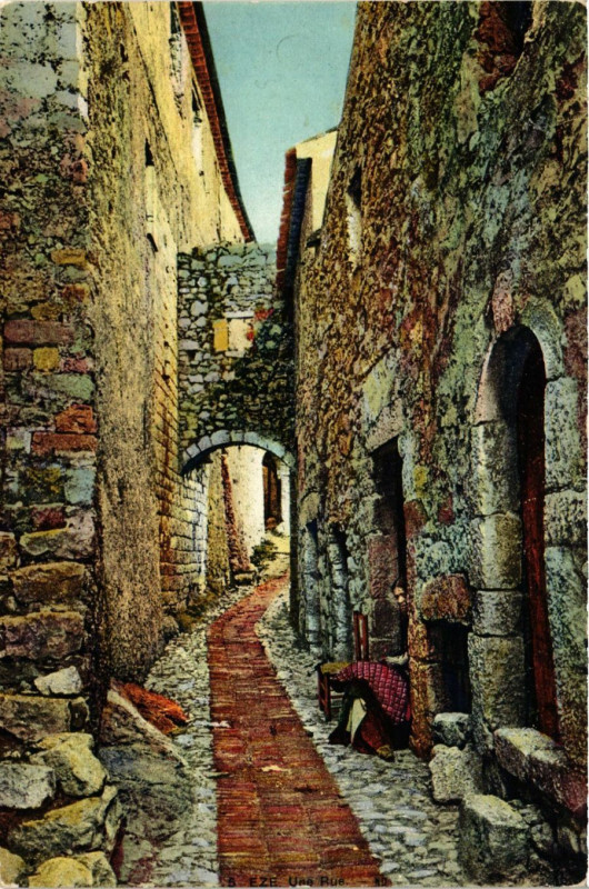 Carte postale ancienne Eze Une rue à Èze