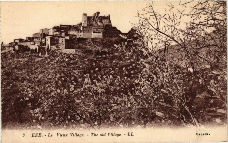 Carte postale ancienne Eze Le Vieux Village à Èze