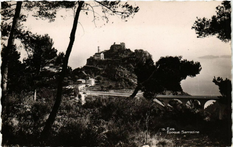 Carte postale ancienne Eze Epoque Sarrazine à Èze