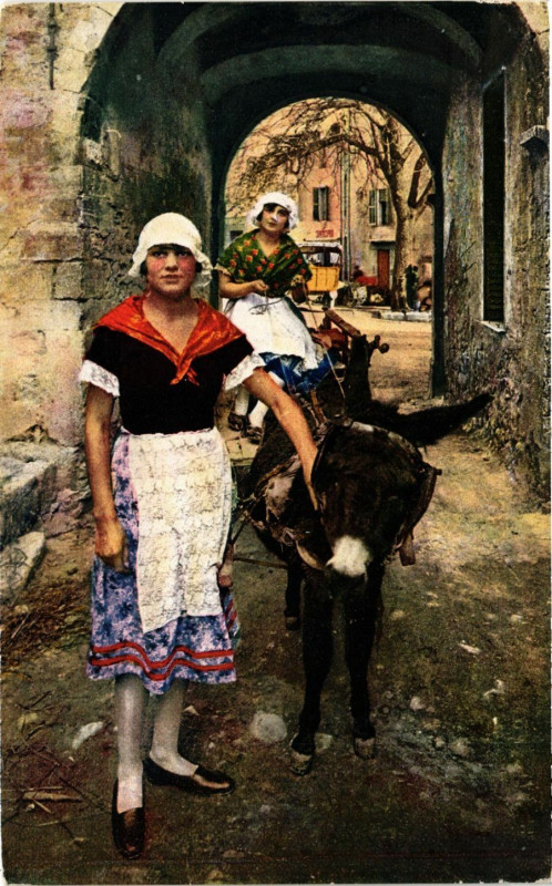 Carte postale ancienne Cote d'Azur Basse-Provence Paysanne à Vence