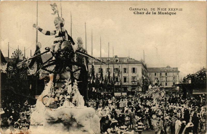 Carte postale ancienne Carnaval de Nice Xxxviii Char de la Musique à Nice