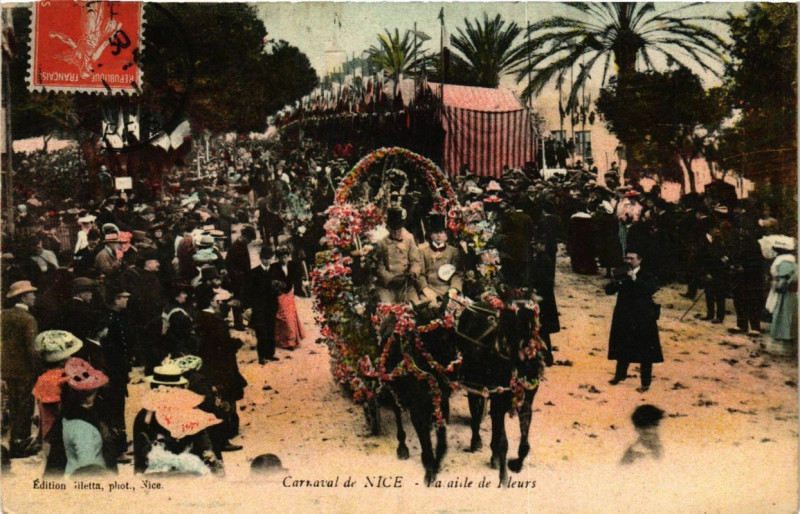 Carte postale ancienne Carnaval de Nice Bataille de fleurs à Nice