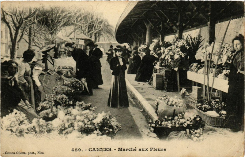 Carte postale ancienne Cannes Marche aux Felurs à Cannes