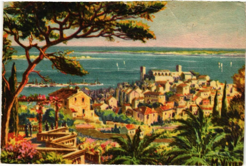 Carte postale ancienne Cannes Le Mont Chevalier et les Iles à Cannes