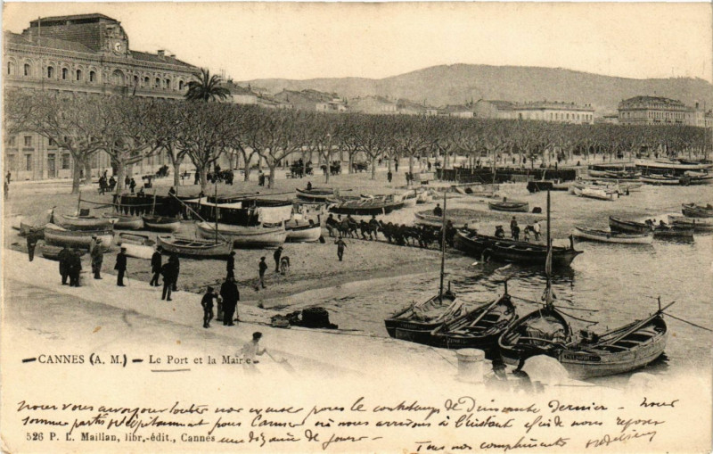 Carte postale ancienne Cannes - Le Port et la Mairie à Cannes
