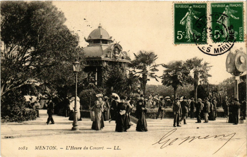 Carte postale ancienne Menton - L'Heure du Concert à Menton