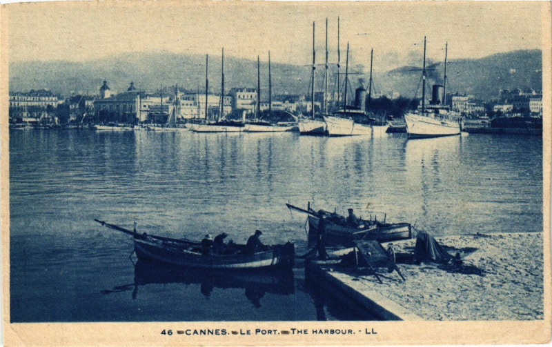 Carte postale ancienne Cannes - Le Port - The Harbour à Cannes
