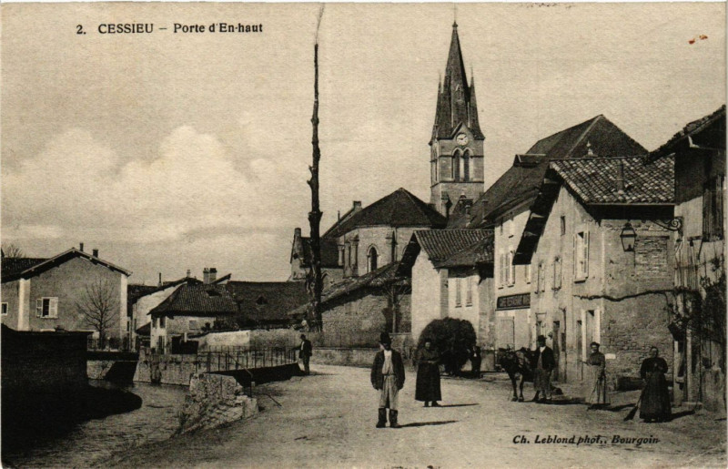 Carte postale ancienne Porte d'En-haut à Cessieu