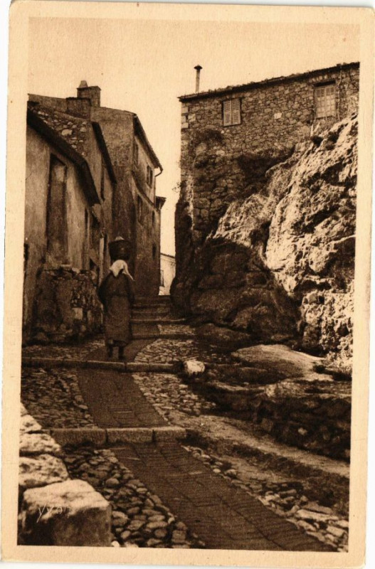 Carte postale ancienne Eze - Vieille Rue à Èze