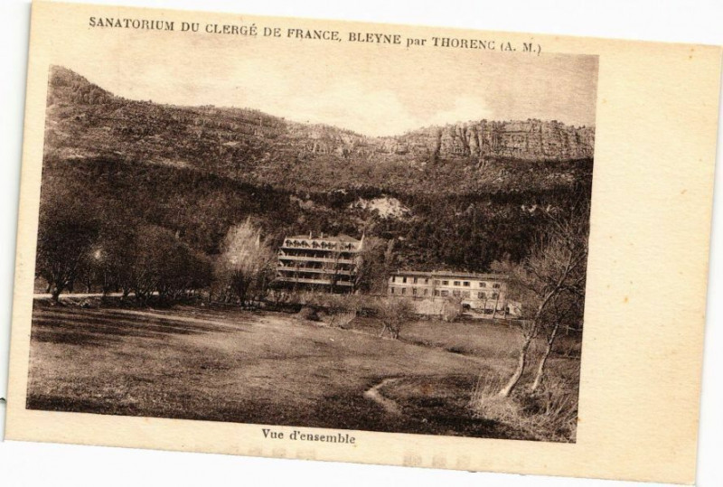Carte postale ancienne Sanatorium du Clergé de France, Bleyne par Thorenc Vue d'ensemble