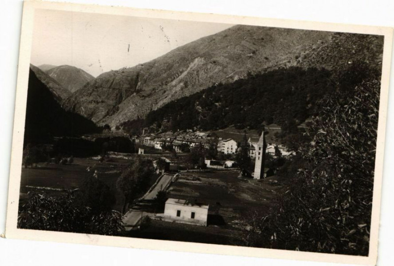 Carte postale ancienne Isola - St-Pierre et Clocher à Isola