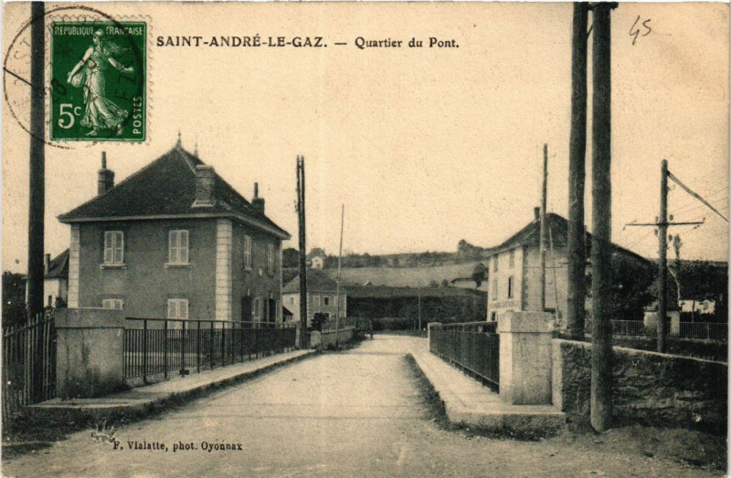 Carte postale ancienne Saint-Andre-le-Gaz - Quartier-du-Pont à Saint-André-le-Gaz
