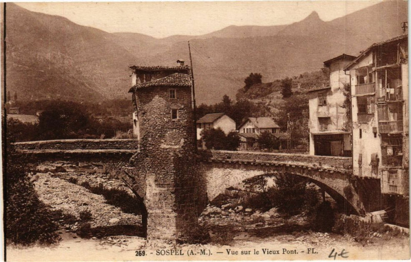 Carte postale ancienne Sospel -Vue sur le Vieux Pont à Sospel