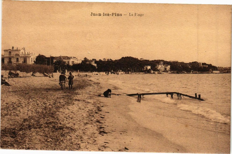 Carte postale ancienne Juan-les-Pins - La Plage