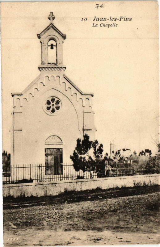 Carte postale ancienne Juan-les-Pins - La Chapelle