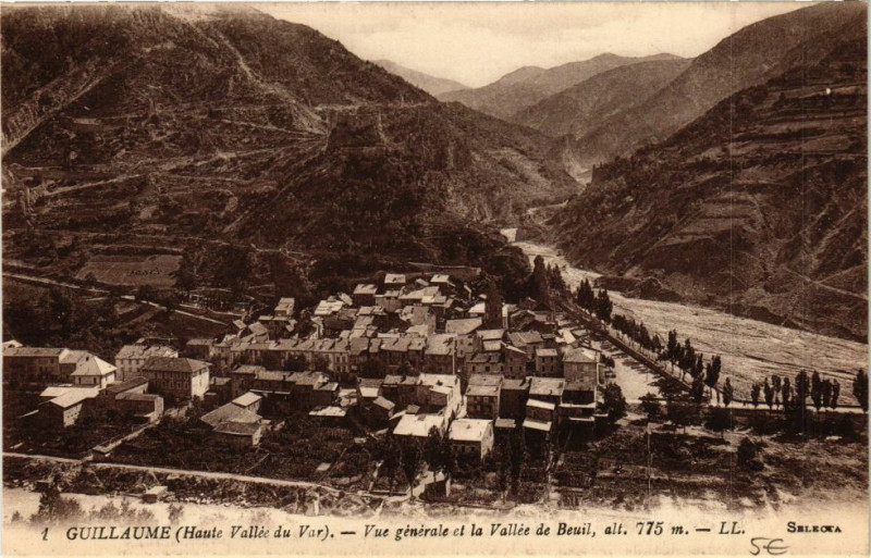 Carte postale ancienne Guillaume Vue générale et la Vallée de Beuil à Beuil