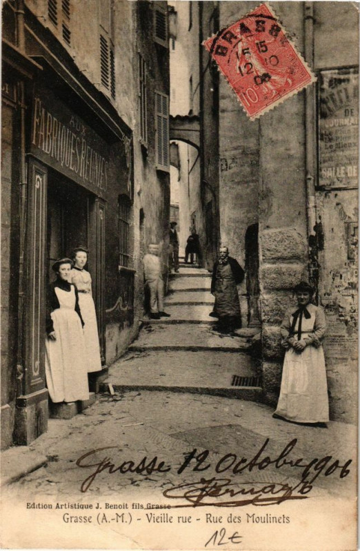 Carte postale ancienne Grasse -Vieille rue-Rue des Moulinet s à Grasse