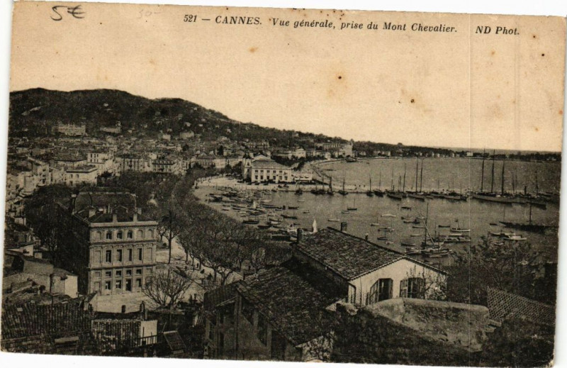 Carte postale ancienne Cannes Vue générale,prise du Mont Chevalier à Cannes