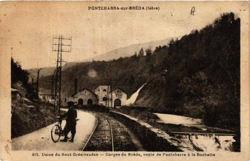Carte postale ancienne Pontcharra-sur-Breda - Usine du Haut-Gresivaudan - Gorges à Pontcharra