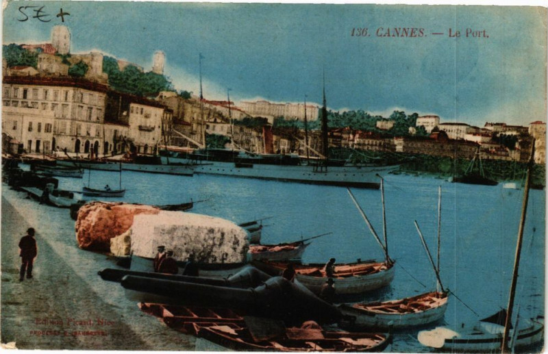 Carte postale ancienne Cannes Le Port à Cannes