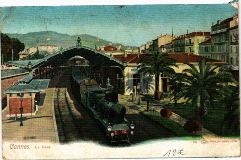 Carte postale ancienne Cannes La Gare à Cannes
