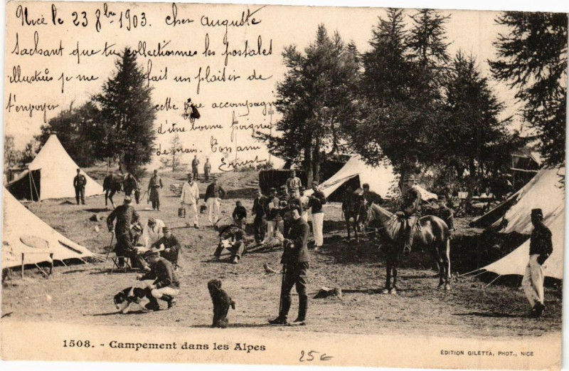 Carte postale ancienne Campement dans les Alpes