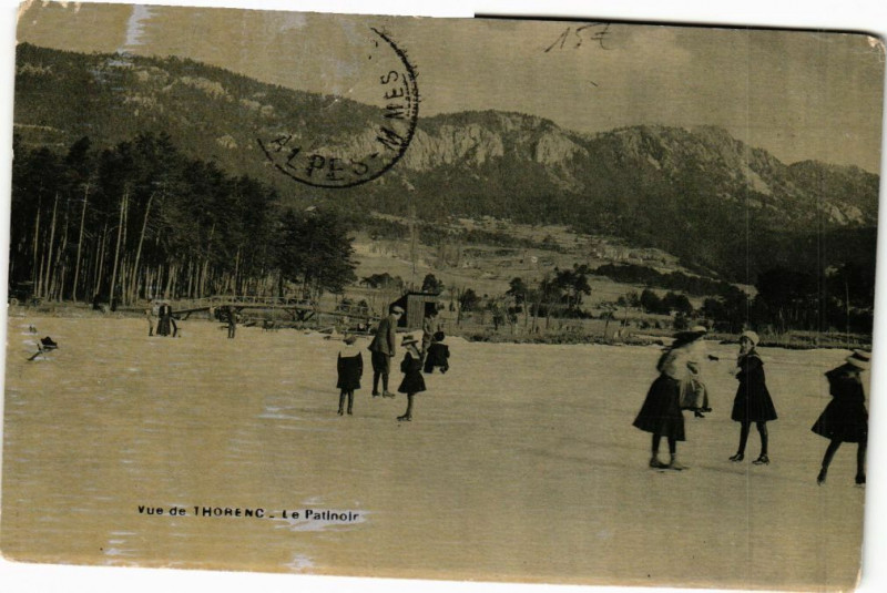 Carte postale ancienne Vence - Vue de Thorenc - Le Patinoir à Vence
