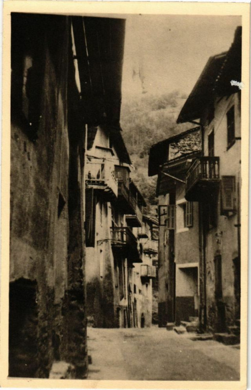 Carte postale ancienne Saint-Martin-Vesubie Alt 1000